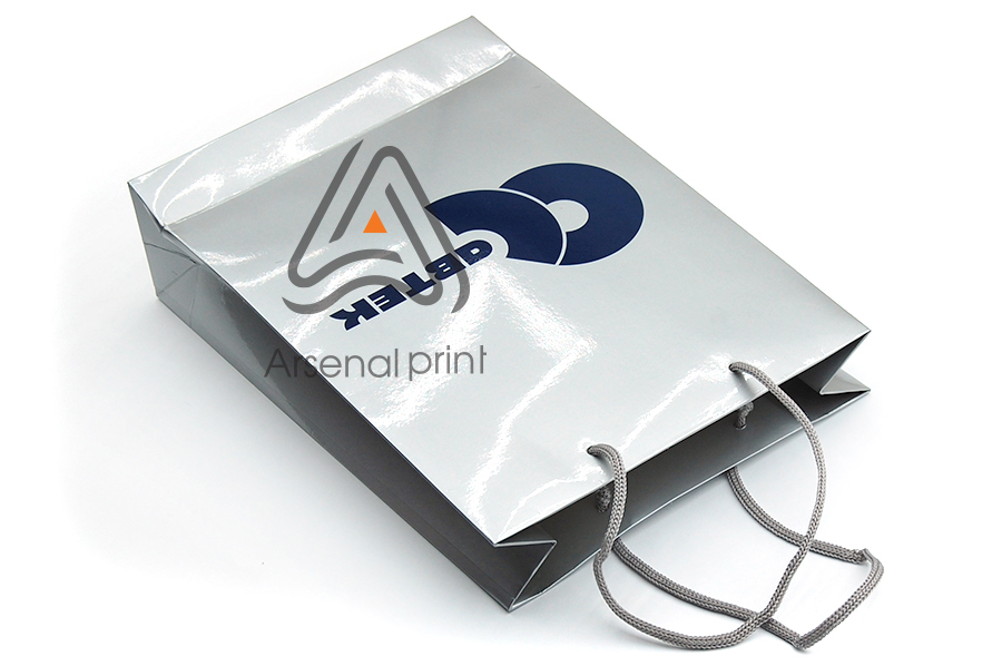 Бумажный пакет - печать логотипа