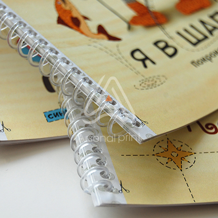 Блокноти із скріпленням на пластикову спіраль