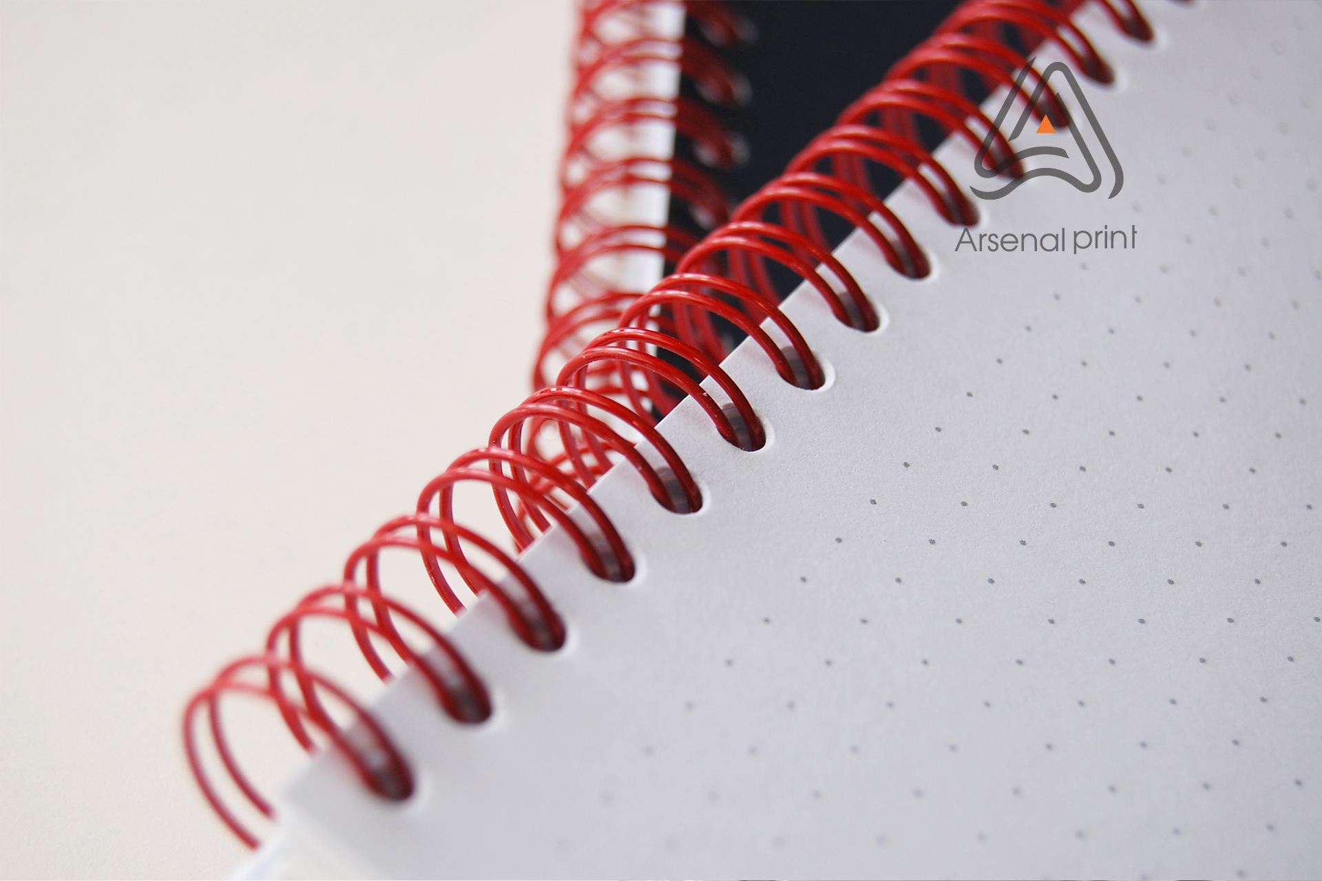 друк блокнотів з кольоровою пружиною