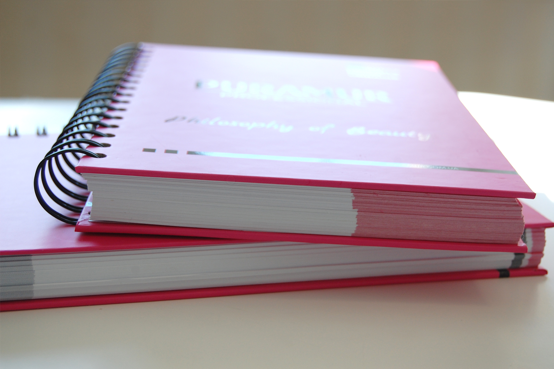 друк блокнотів з твердою обкладинкою