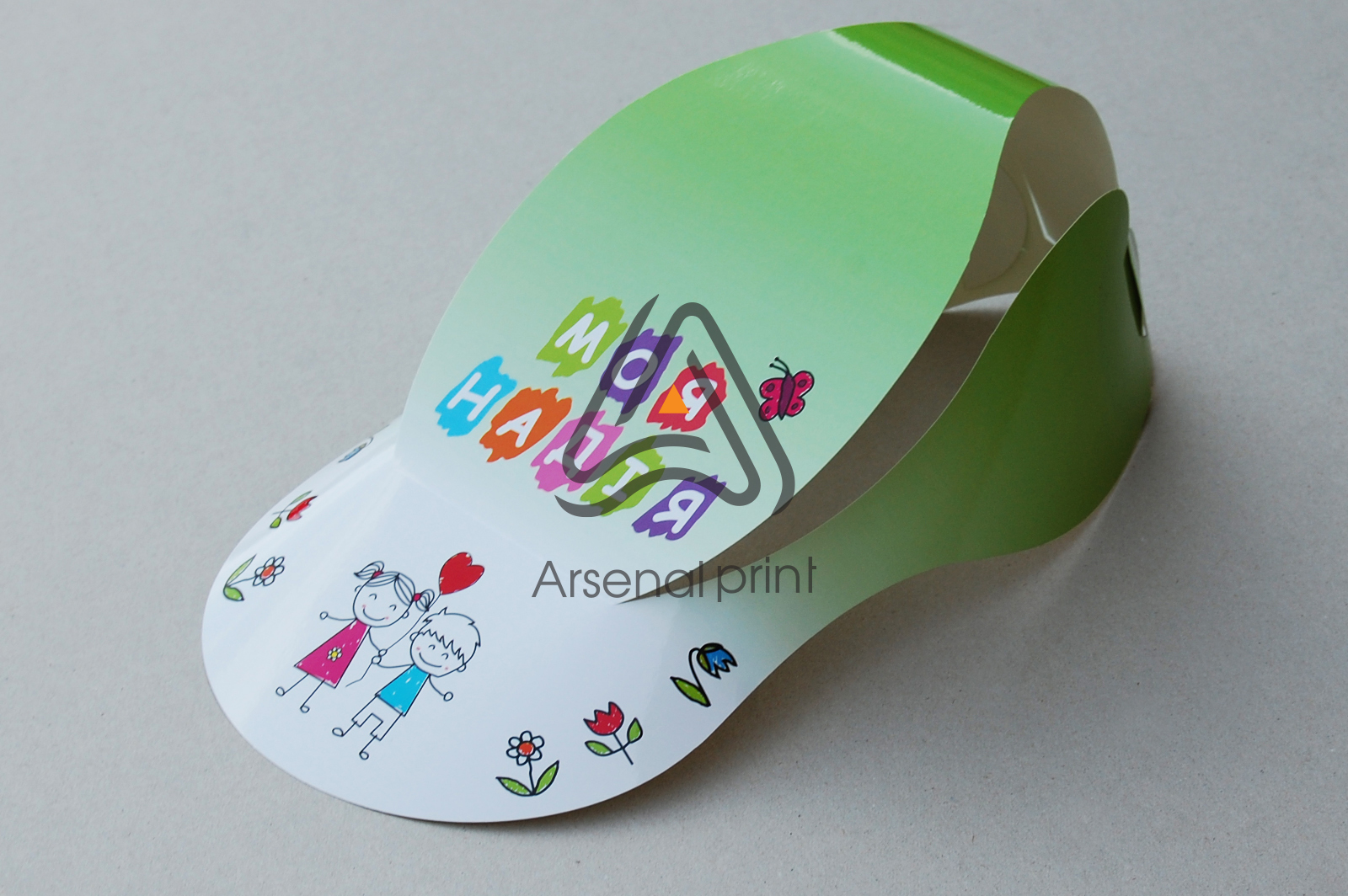 kepka-bumagnaya-zakazat