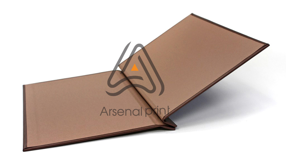 Друк книг - скріплення на болти- тверда палітурка