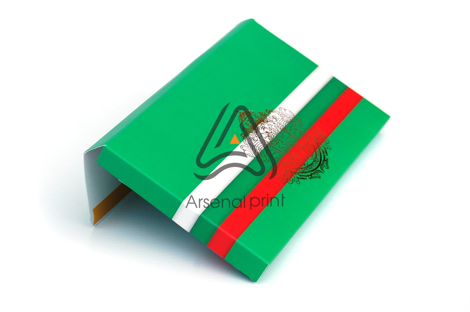 kartonniy-konvert-tisneniye