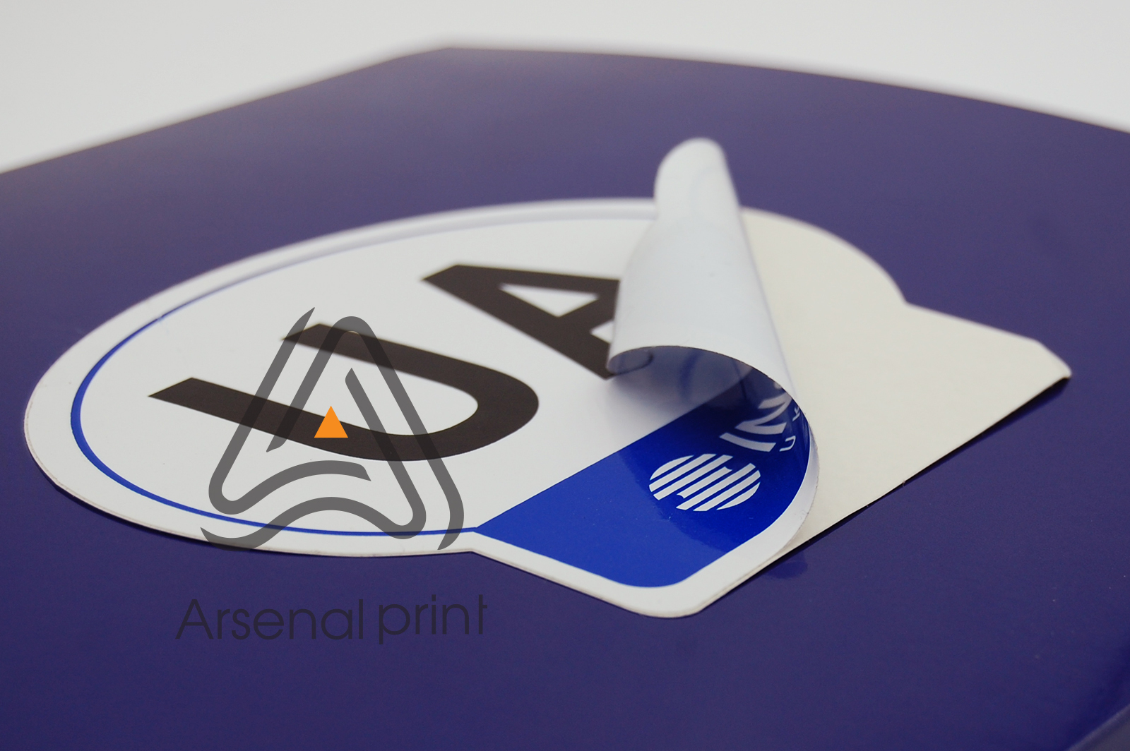 zakazat-nakleyki-plenka