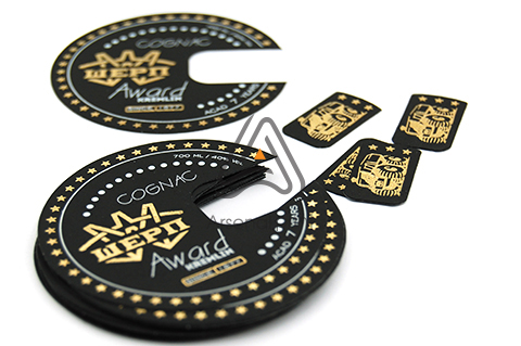 На дизайнерському папері