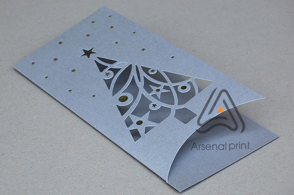 Замовити вітальні листівки з висічкою