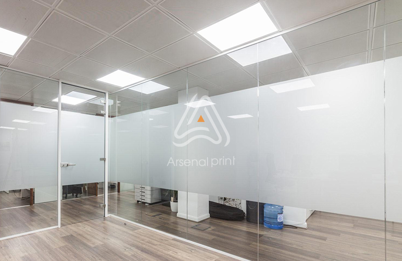 Декорування офісних перегородок