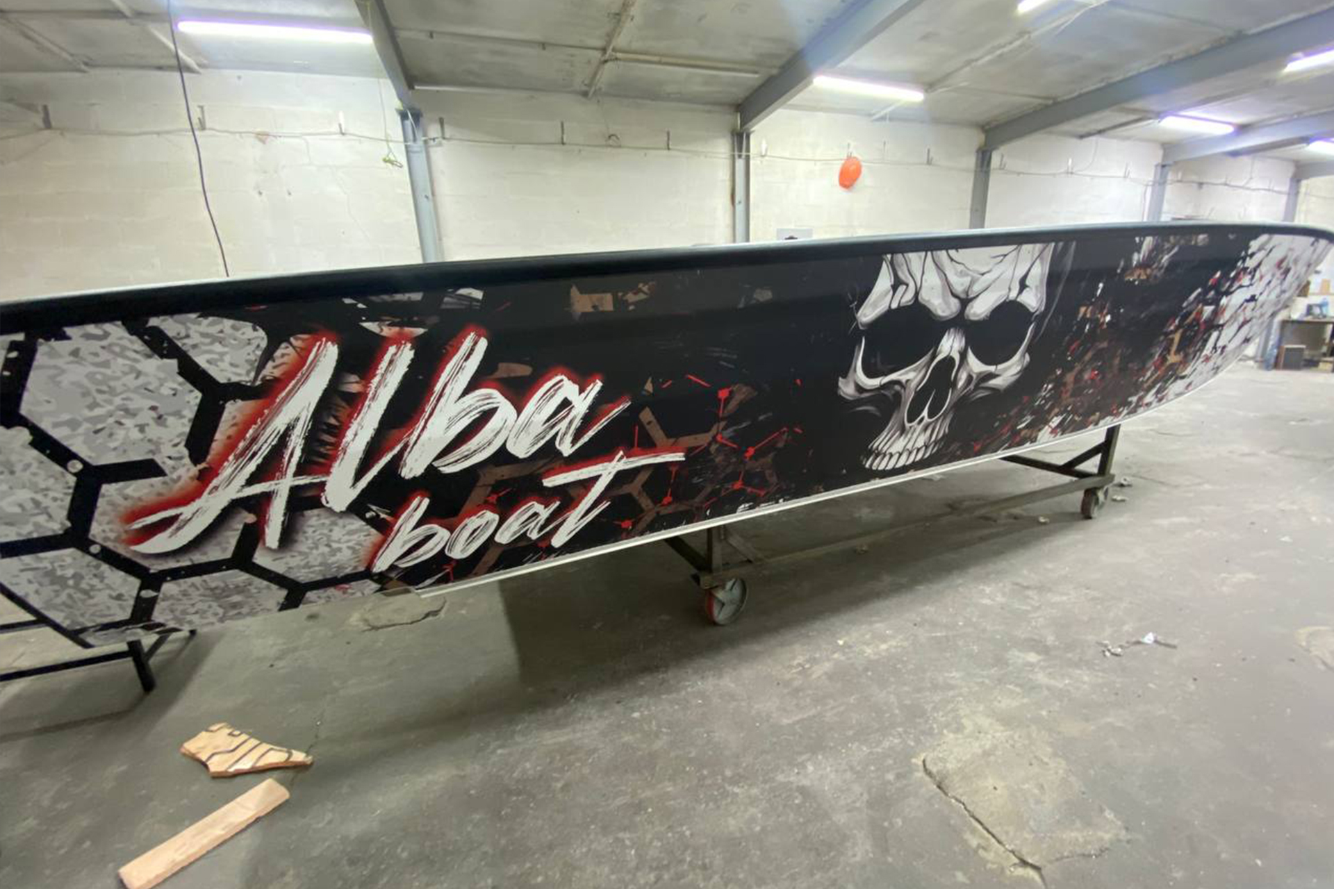 Поклейка лодок