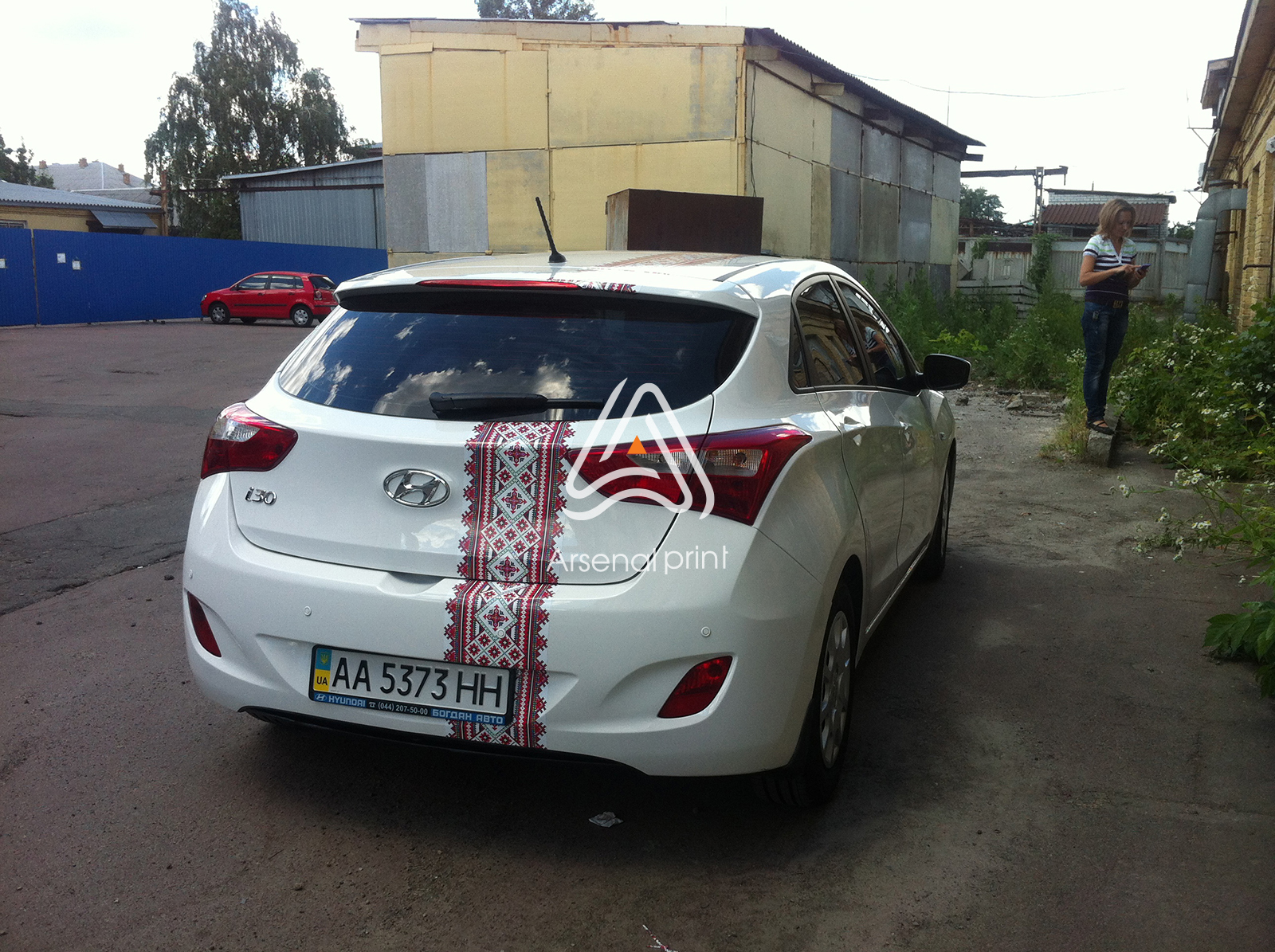 zakazat-pokleyku-avto-plenka