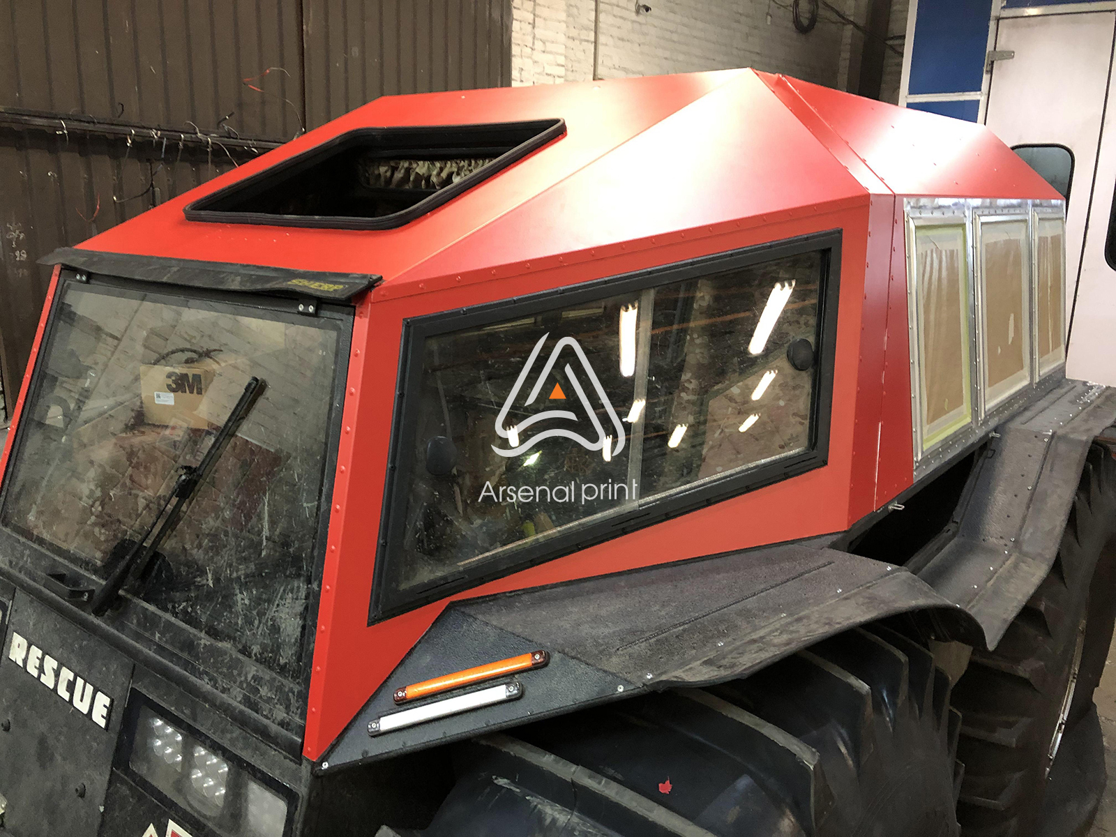 mns-sherp-plenka-pokleyka-avto