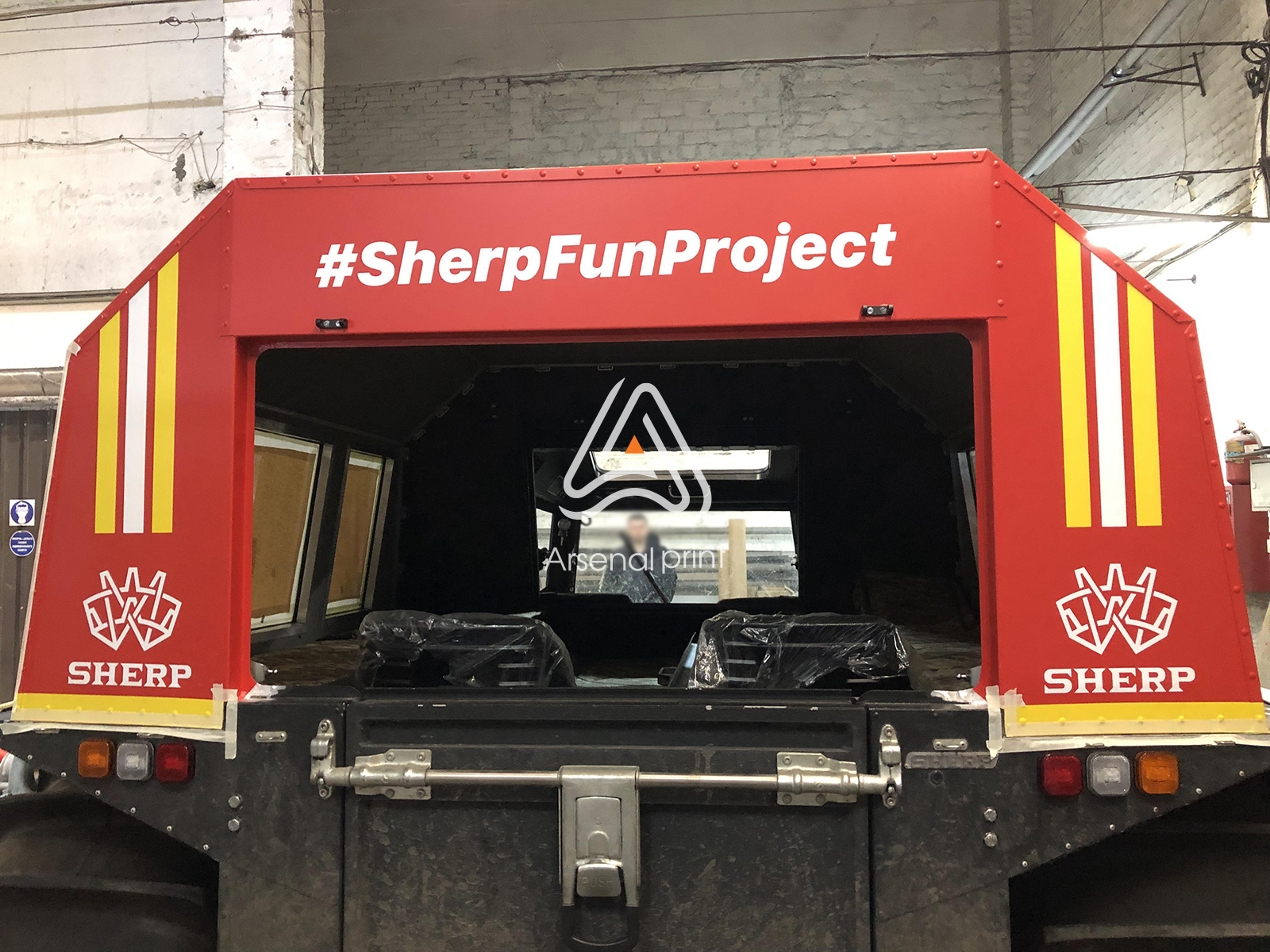 obkleyka-zakazat-sherp