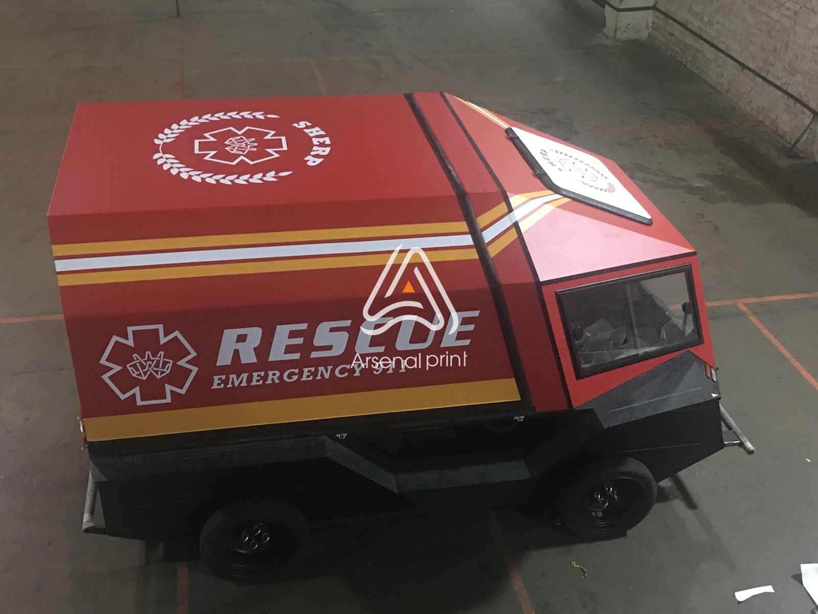 sherp-okleyka-plenkoy