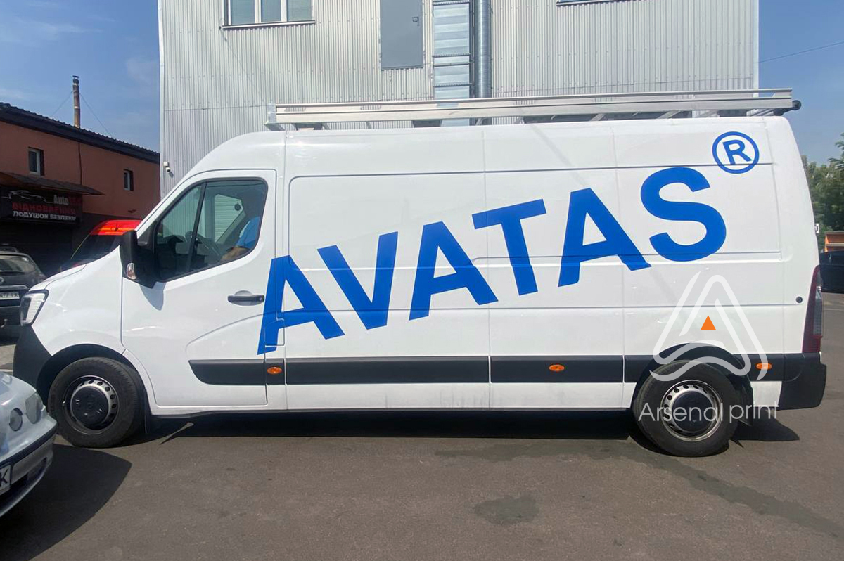 Оклейка реклами на мікроавтобус