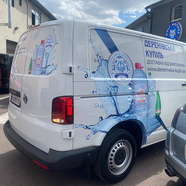 Оклейка авто кольоровим друком