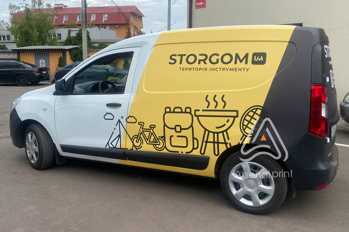 Рекламна поклейка автомобілів логотипами