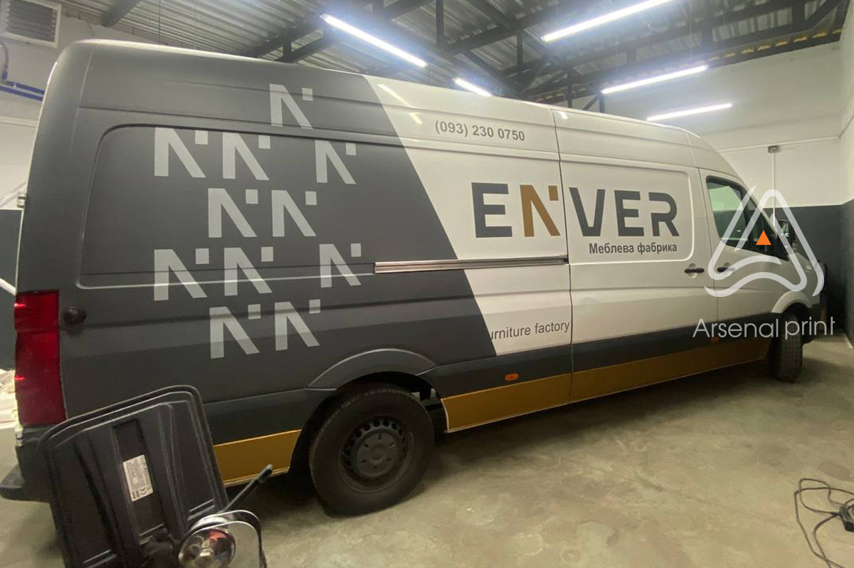 Заклейка рекламою авто