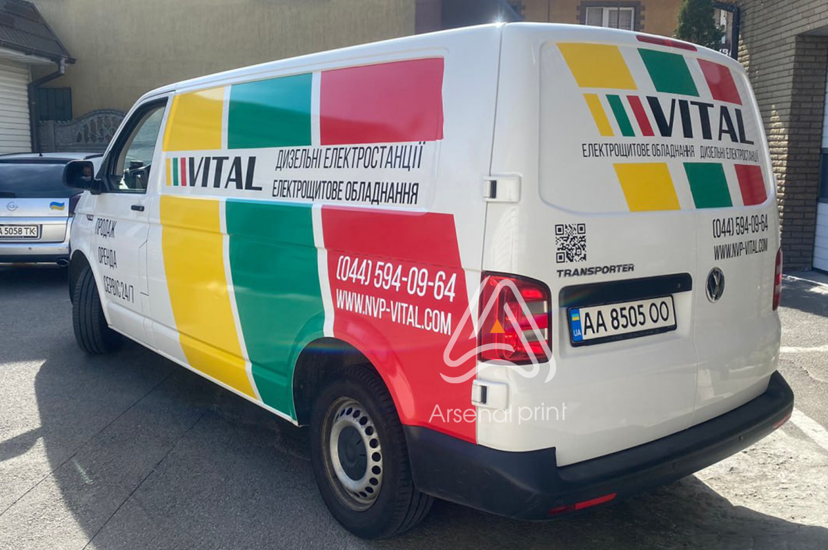 Поклейка реклами на мікроавтобус