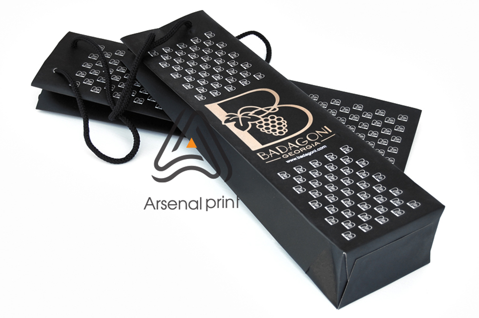 Виготовлення паперових пакетів для пляшок, на замовлення