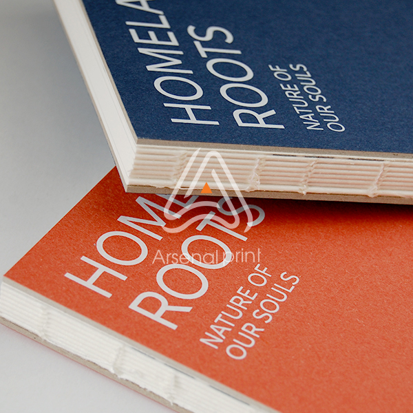 Скетчбук відкритий корінець