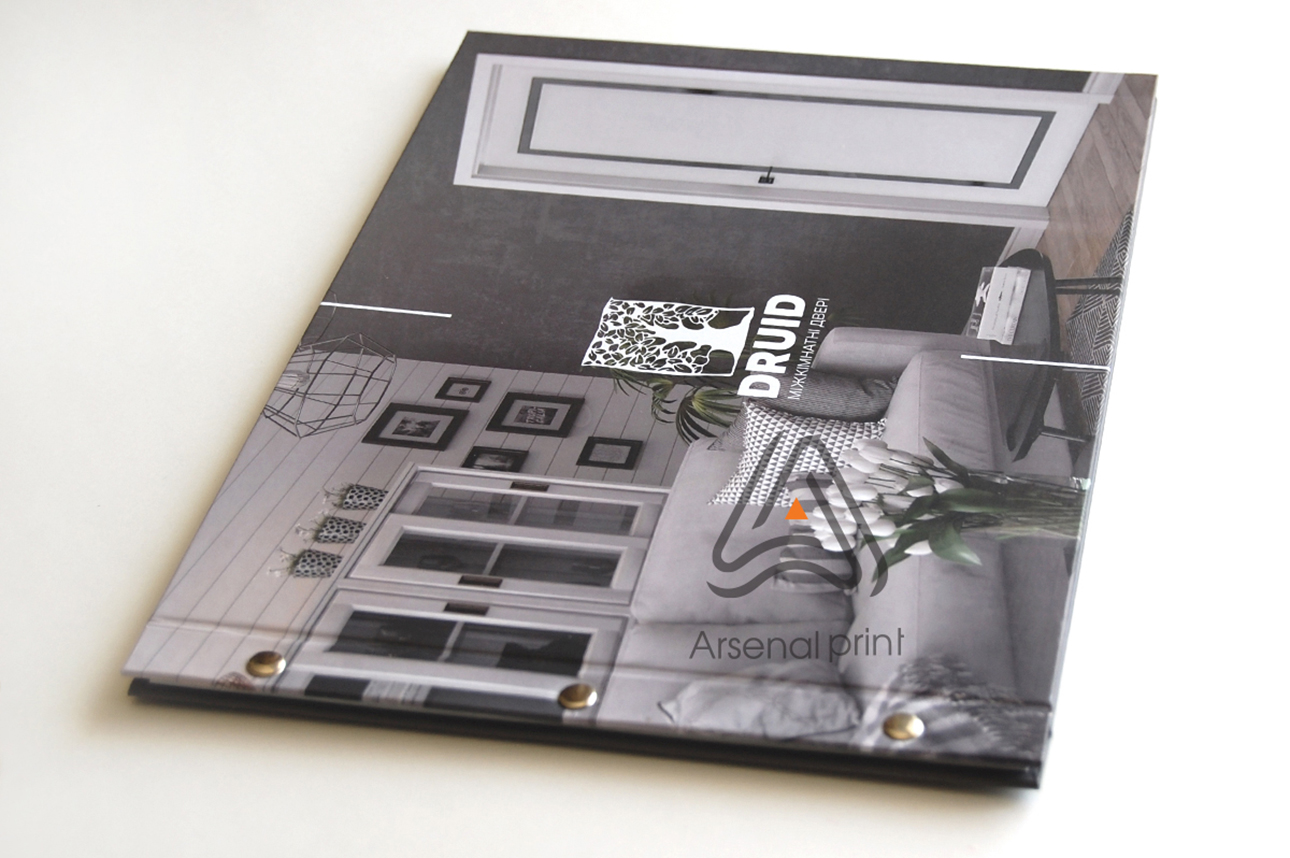 Друк каталогів - Тверда обкладинка