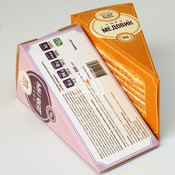 Трикутна коробка для тортів