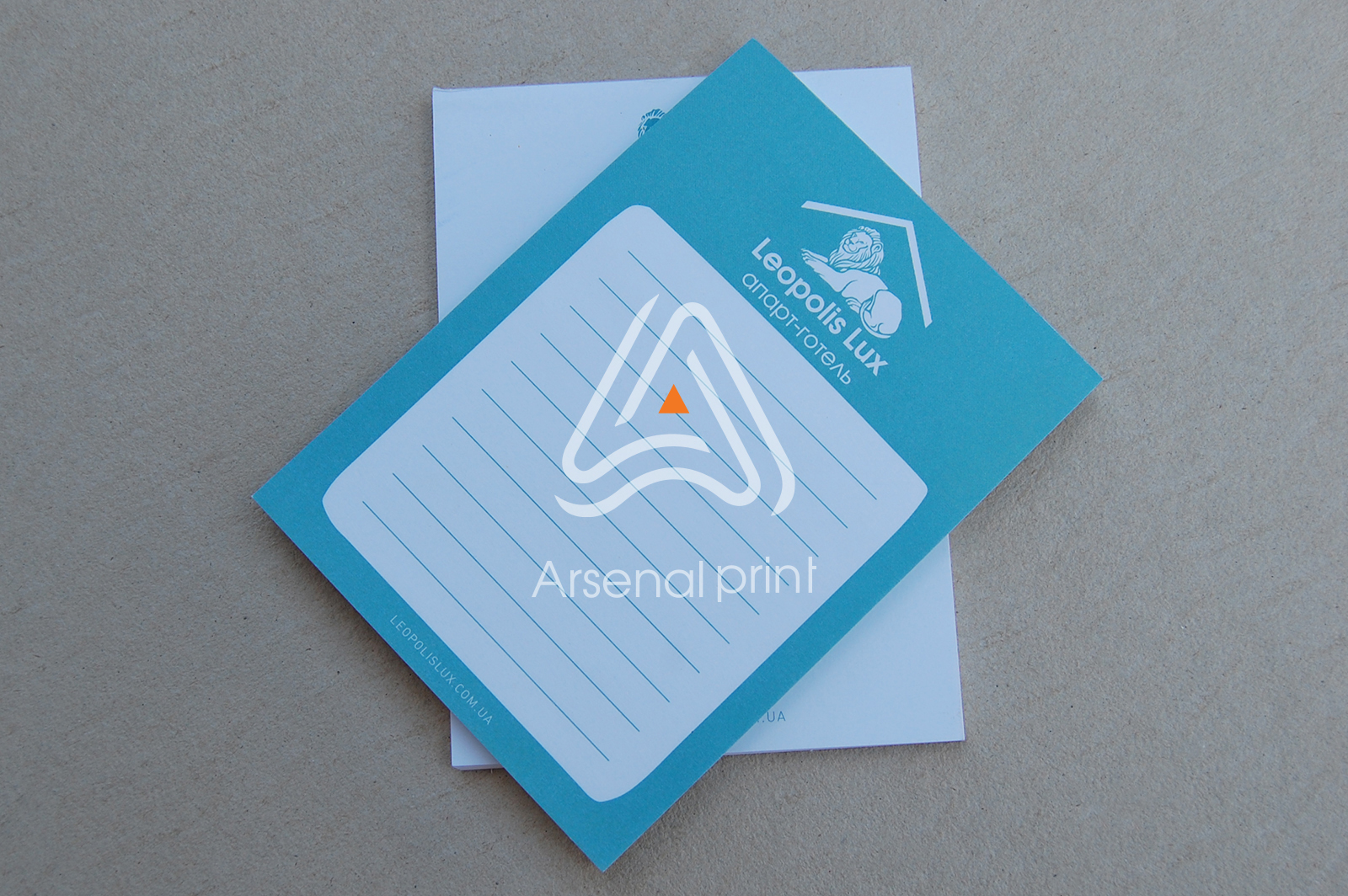 bloknot-s-otrivnimi-listami