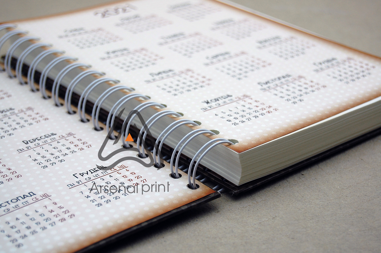 zakazat-bloknot-pereplet-tverdiy