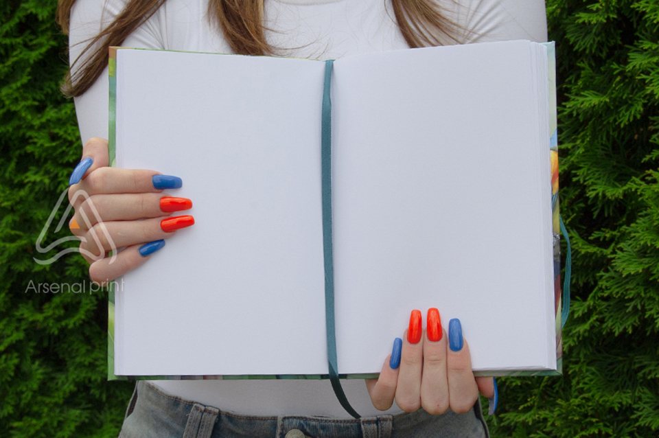 Замовити друк скетчбука із власним дизайном обкладинки - Тверда обкладинка