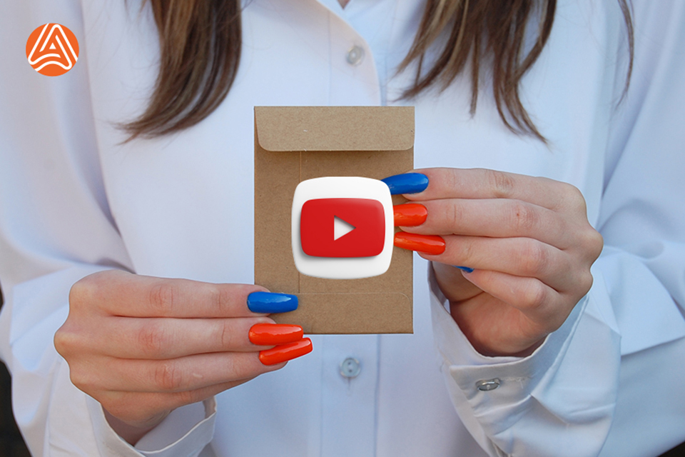 Конверт із крафт картону