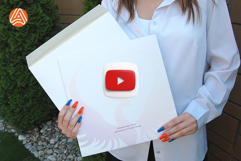 Друк картонних квадратних конвертів