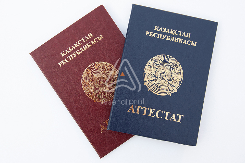 Тиснення обкладинки для диплома