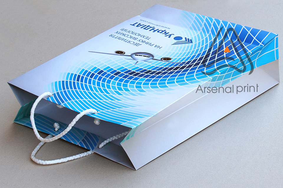 Картонний пакет з ручками - Друк пакетів