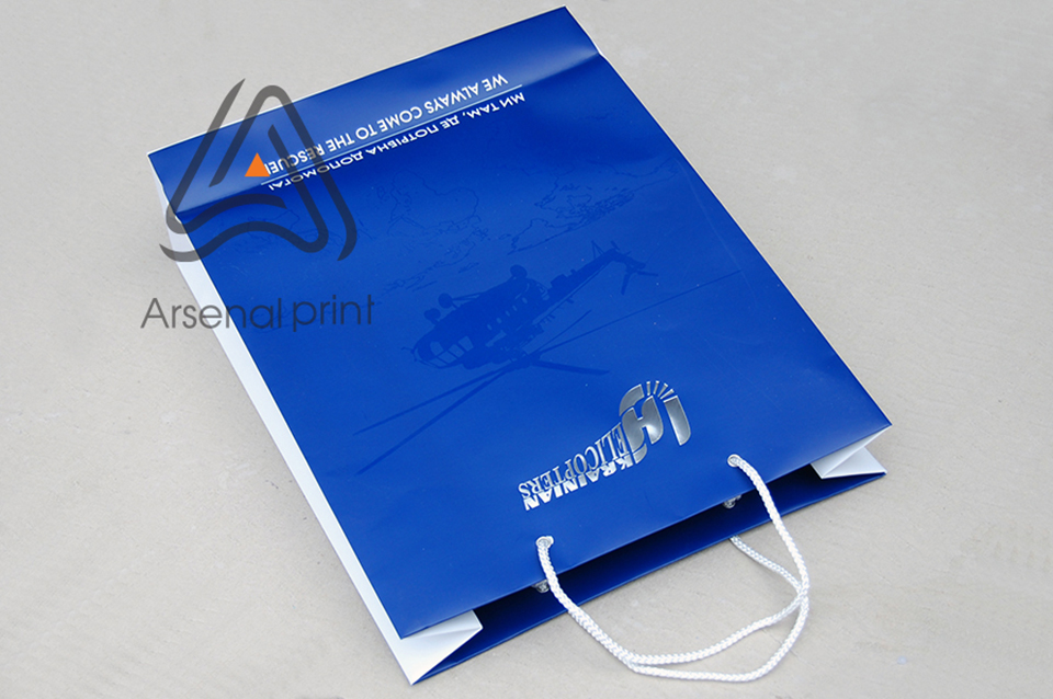 Друк паперових пакетів з логотипом