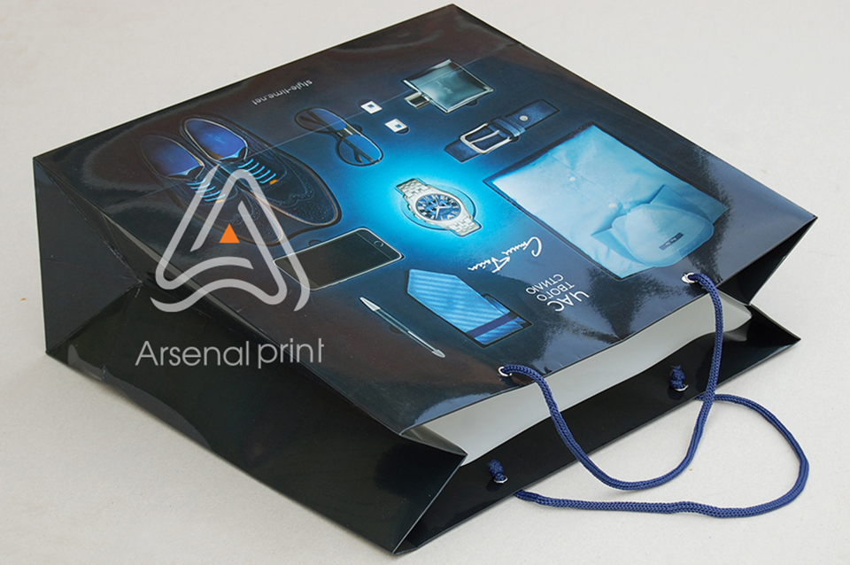 Замовити брендовані паперові пакети