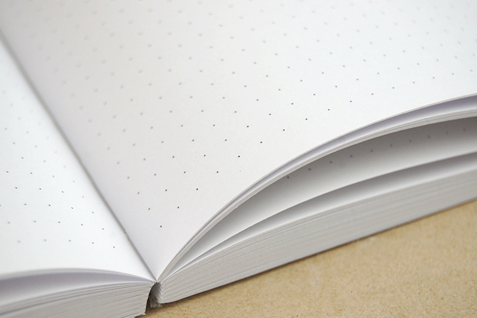 Блок прошитий  в крапку-продаж готових блоків