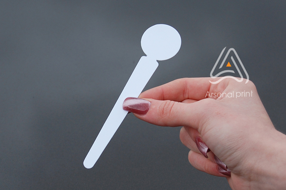 Блоттер - паперові смужки для тестування парфумів