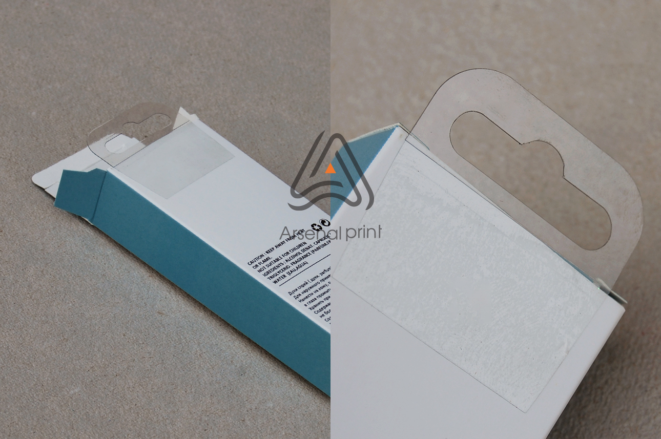 Наліпка на коробку з отвором - самоклеюча