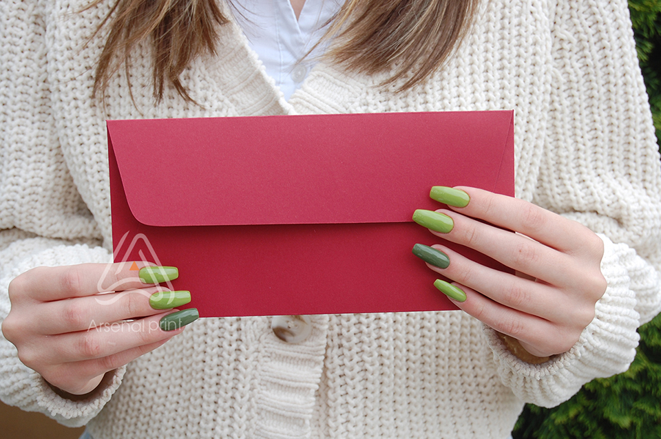 Конверт дизайнерський картон - Бордовий