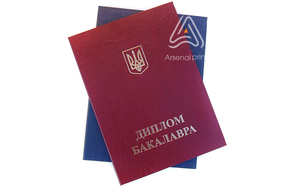 Червона обкладинка Бакалавр - А4, для вручення