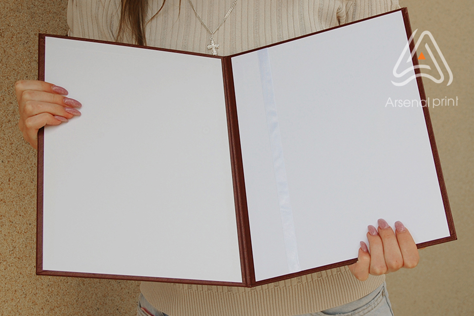 А4 папка-обкладинка, тиснення тризуб