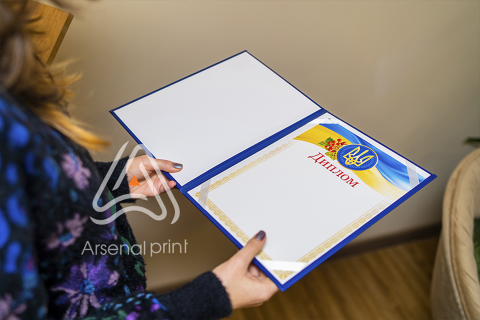 Обложка (обкладинка) для дипломів 