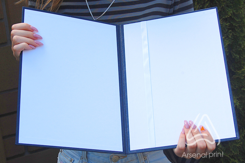 Обкладинка на вручення Дипломів