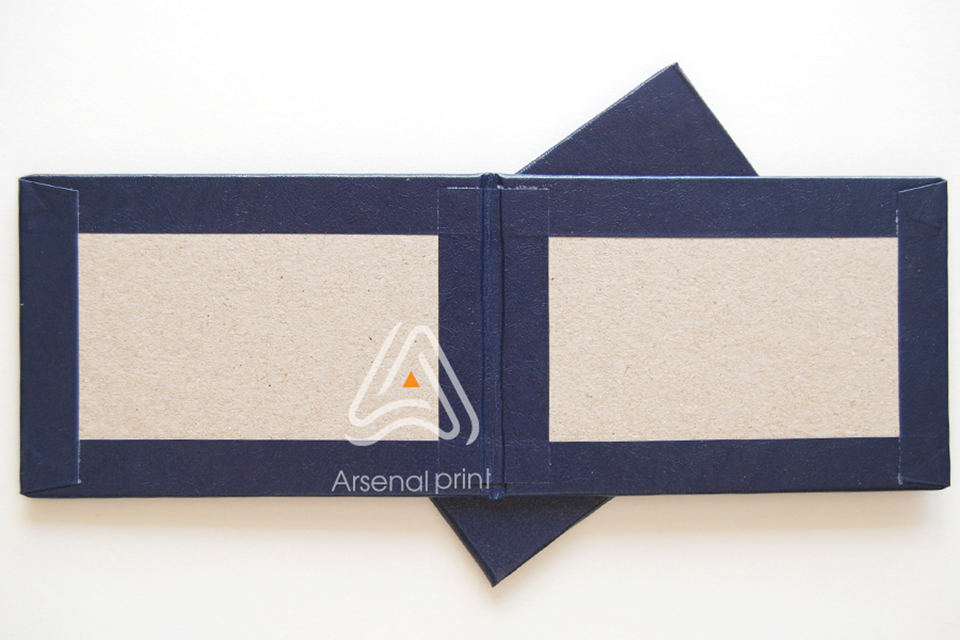 Купити обкладинку бланк -посвідчення з тризубом