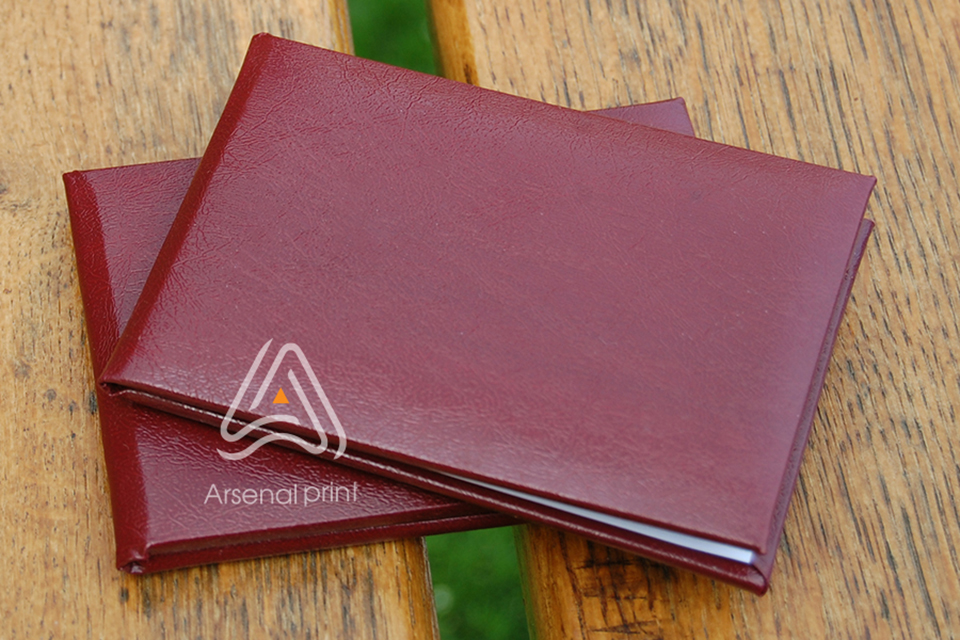 Бордовий колір Бланк-обкладинка посвідчення (поролон)