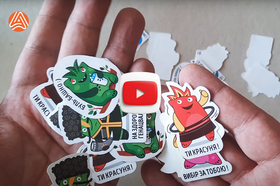 Наклейки с высечкой